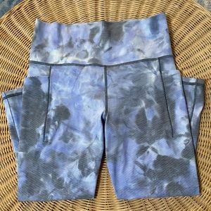 Athleta Salutation Stash Tight Leggings